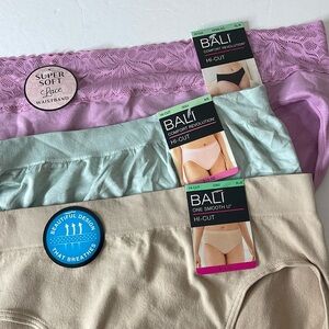 Bali Assortment of Hi Cut Panties 3 Pairs Size XL / 8